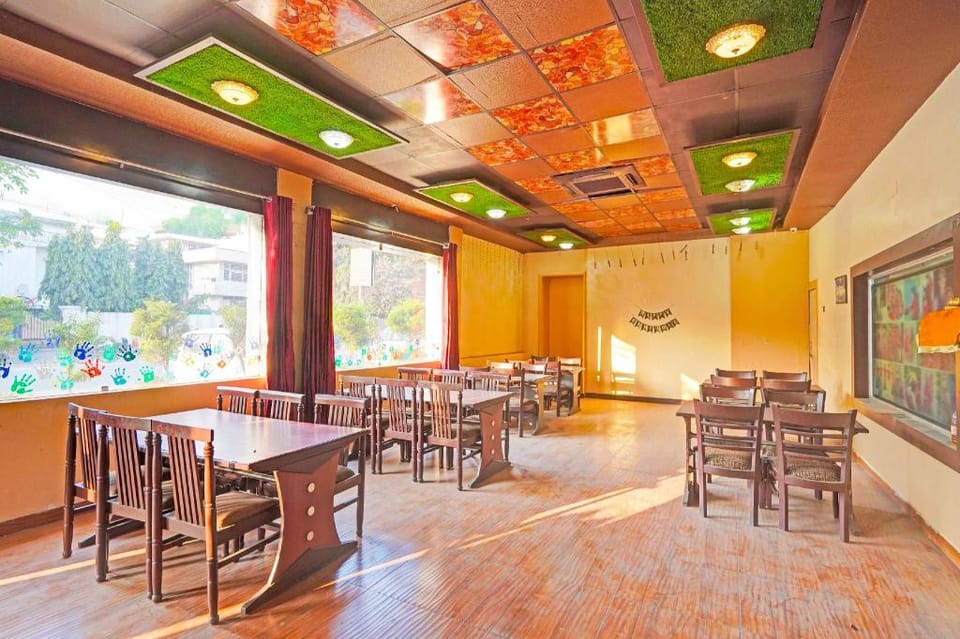 Hotel O Araghar Chowk Hotel in Dehradun