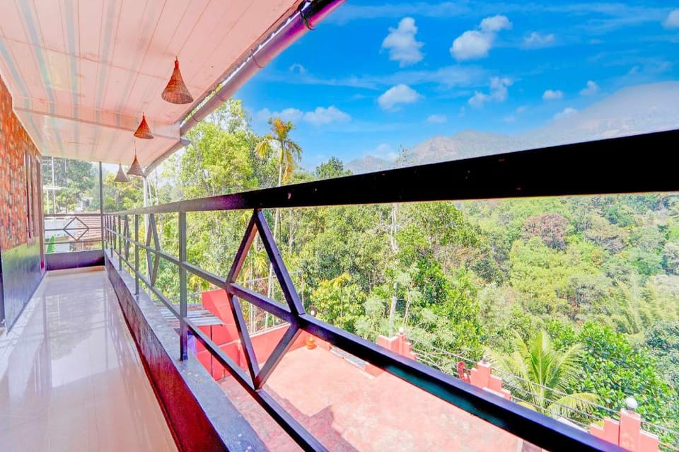 Hotel O Kunchithanny Road Munnar Hotel in Kerala