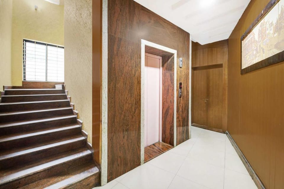 Townhouse Oak Mysuru City Bus Terminal Hotel in Mysuru