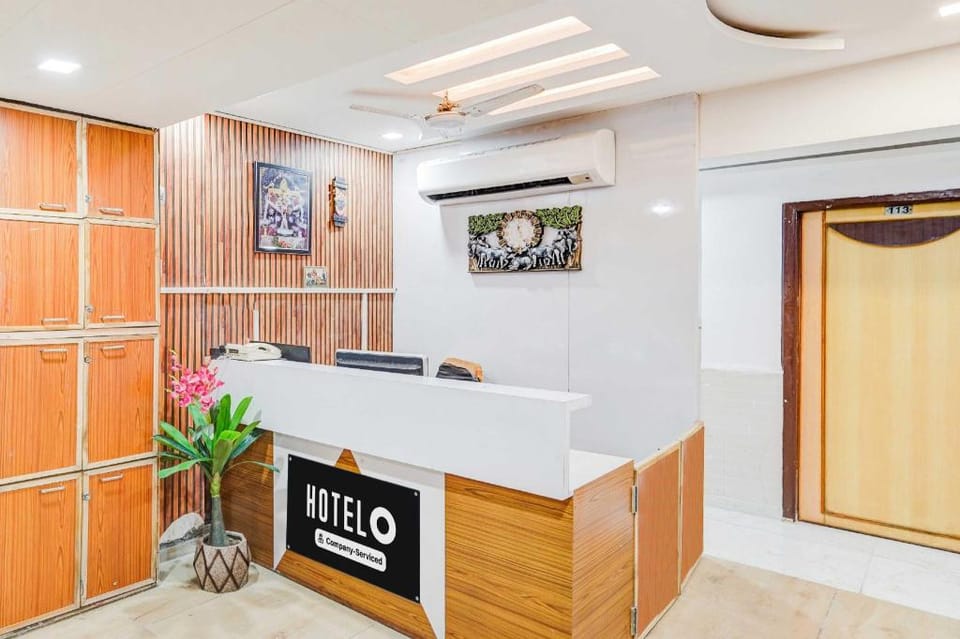 Hotel O Maninagar Railway Station Hotel in Ahmedabad
