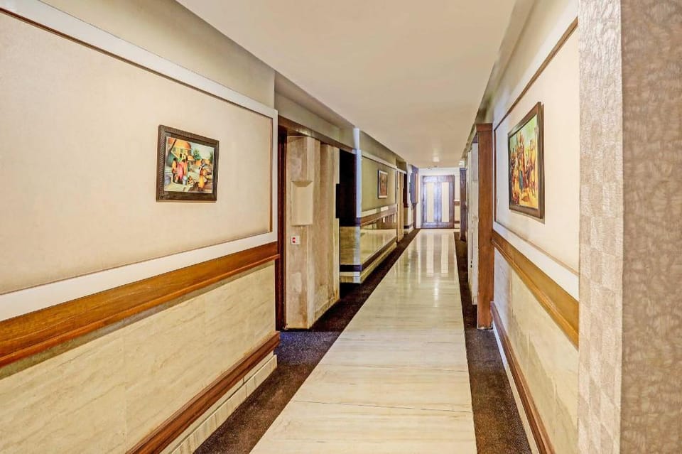 Collection O Kothapet Hotel in Hyderabad