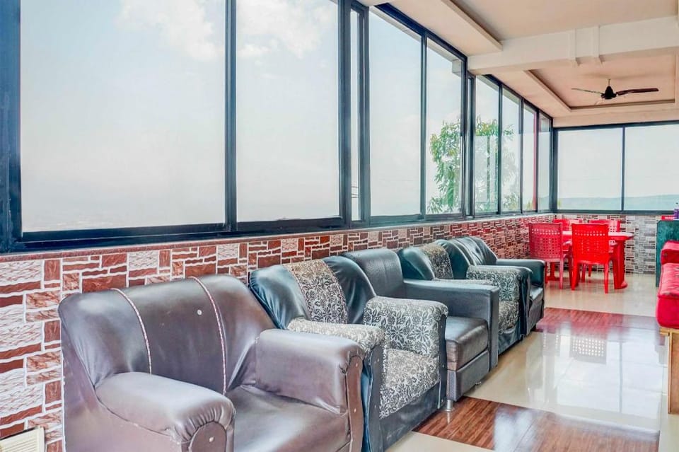 Hotel O Mahabaleshwar Near Mapro Garden Hotel in Maharashtra