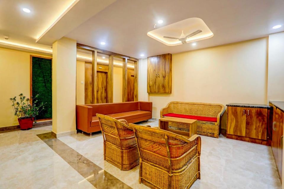 Super Townhouse Oak Dhanbad Central Near Golf Ground Hotel in India