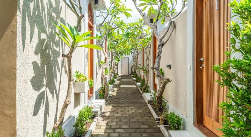 Comoda Seminyak Villa in North Kuta