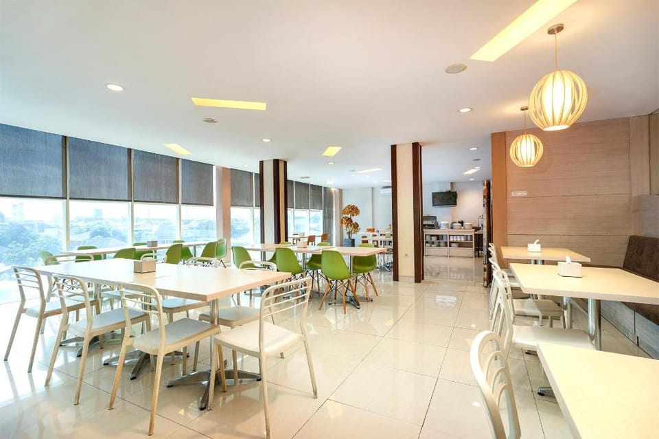 Max Hotel Panakkukang Makassar By LIFE Hotel in Indonesia