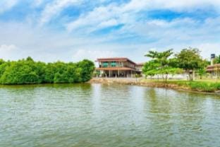 Nilakma Lagoon Hotel Apartment in Negombo