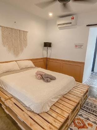 KARAOKE KAKA HOMESTAY (6 PAX) TMN BERSATU Vacation rental in Kedah