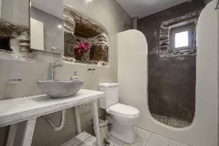 Villa Anthemion, Naxos with outdoor jacuzzi Apartment in Naxos, Naxos and Lesser Cyclades, Greece