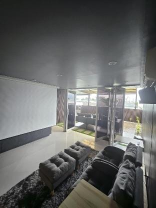 CHOCO POOL VILLA Apartment in Angeles