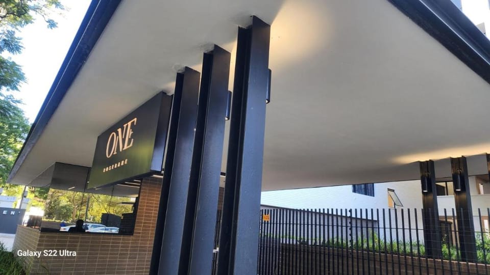 OneRosebank Signature Studio Apartment  Apartment in Johannesburg