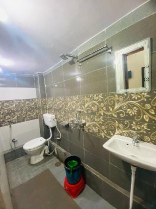 Rudraksha Paying Guest House Apartment in Varanasi
