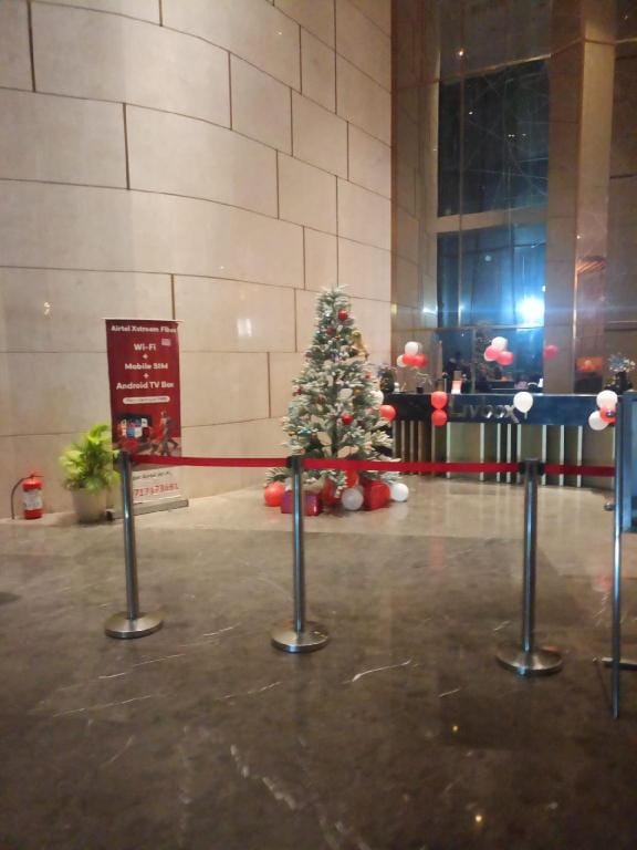 Riversky Retreat Hotel in Noida