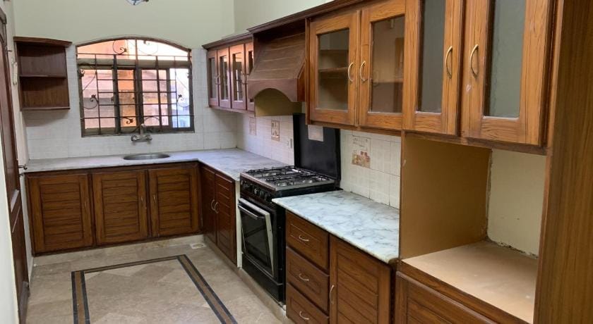 Every lodge guest house Hotel in Islamabad