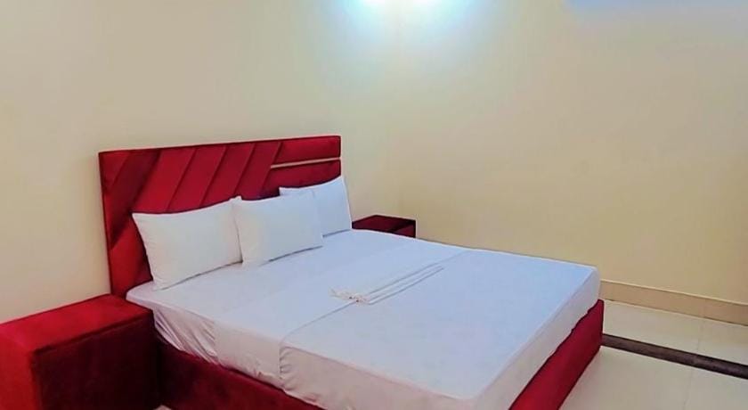Every lodge guest house Hotel in Islamabad