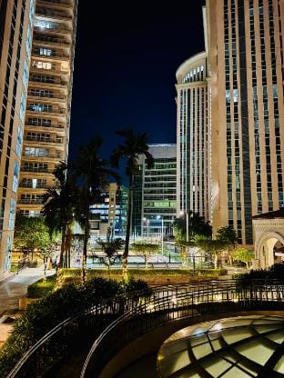 Cozy Venice Studio w/ Balcony Vacation rental in Makati