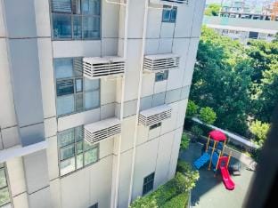 Staycation in Mckinley near Venice Mall  BGC Vacation rental in Makati