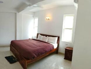 BLU LAGOON INN Bed and Breakfast in New Delhi