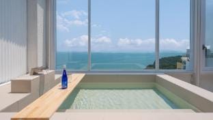 Yeosu Clermonde Pool Villa N Jacuzzi Bed and Breakfast in South Korea