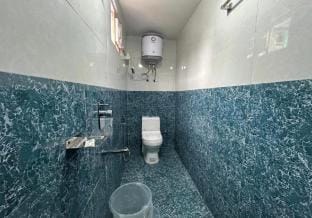 The Safal Stays-Dorms, Rooms and Cafe Vacation rental in Manali