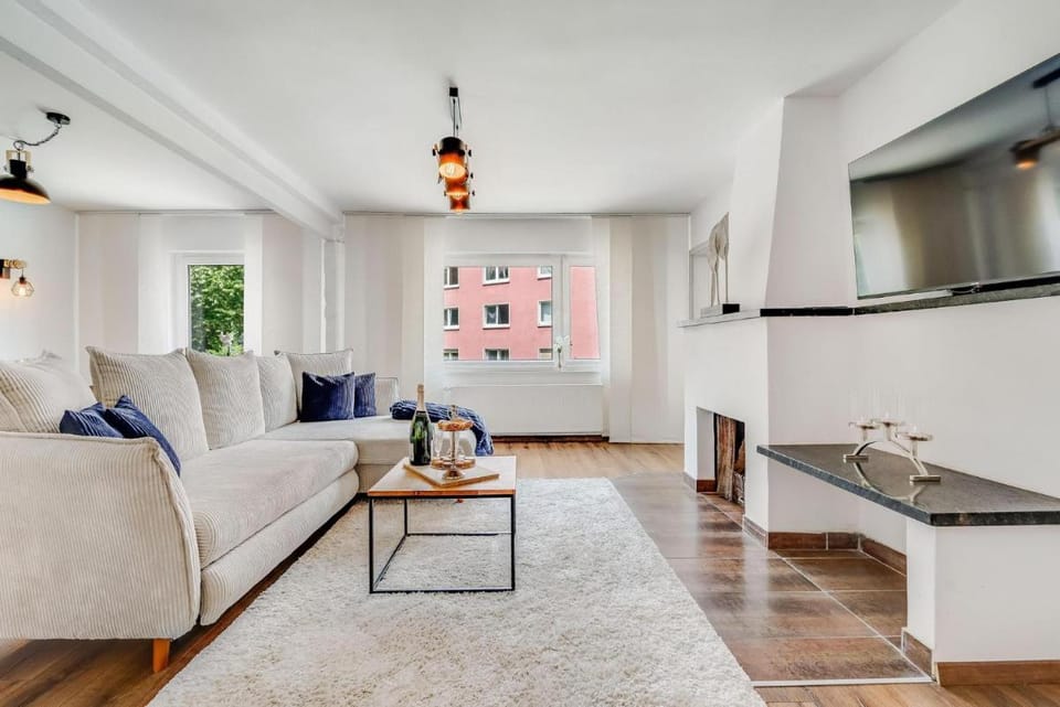 Noble Supreme Suite Near Center Apartment in Essen