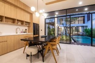 Superb 3br villa Canggu, AC, 5 mins to beach Villa in North Kuta