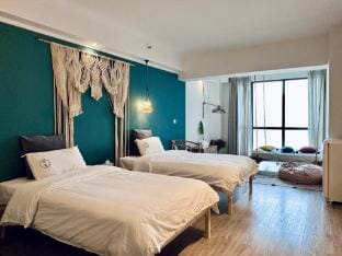 解放碑 洪崖洞 网红楼 江景房  近地铁 Apartment in China