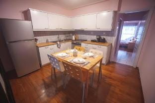 Oulang Cozy apartment in Athens-Near acropolis Vacation rental in Athens