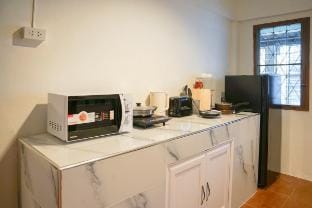 Cozy Townhouse near Thapae Gate. Walk to Old City Vacation rental in Chiang Mai