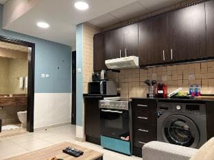 Charming Studio with Balcony Vacation rental in Dubai