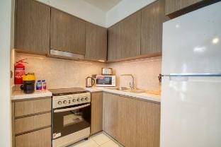 Your 30th-Floor Haven Awaits Vacation rental in Dubai