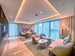 Stylish 1BDR with Amazing City and Pool Views Vacation rental in Dubai