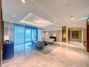Stylish 1BDR with Amazing City and Pool Views Vacation rental in Dubai