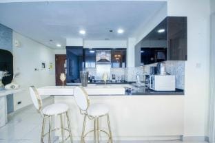 Opulent 1 BR in Damac Maison mall street Vacation rental in Dubai