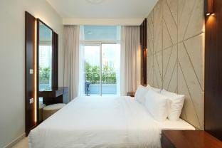 Vera Tower - 2 Bedroom with Burj Khalifa view Vacation rental in Dubai