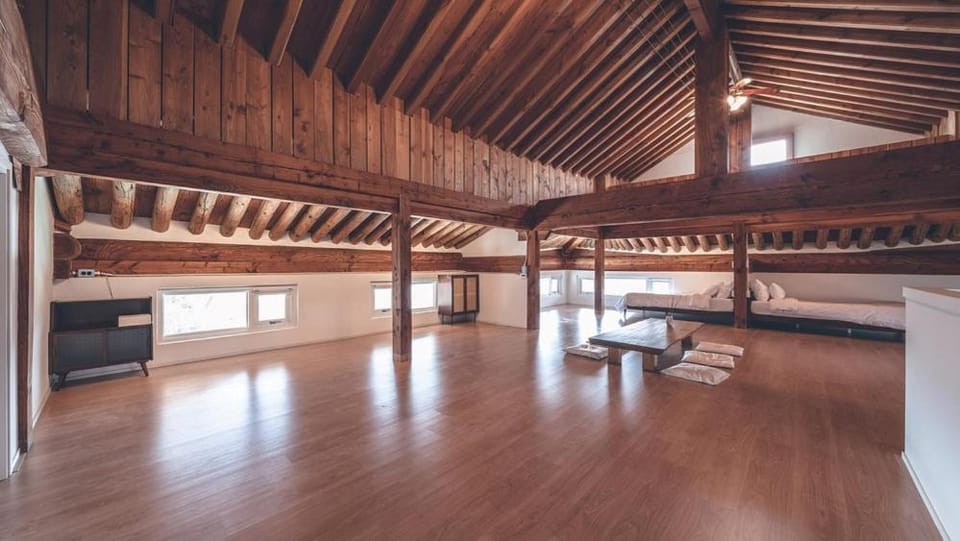 Gyeongju Raum The Hanok Pool Villa Bed and Breakfast in South Korea