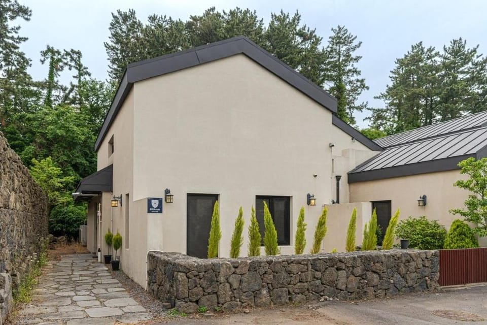 Yusuam Forest Bed and Breakfast in South Korea