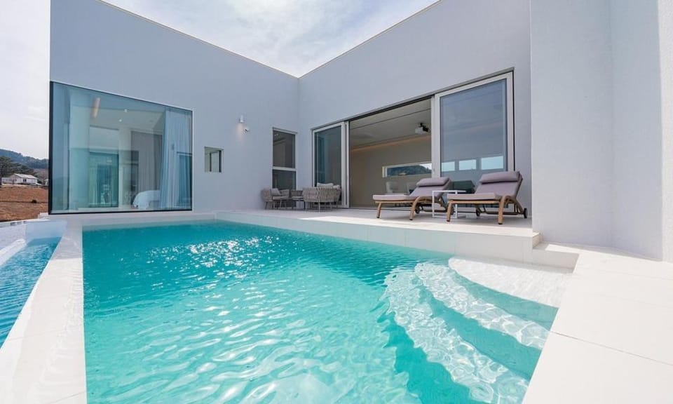 Namhae Private Pool Villa Damhae Bed and Breakfast in South Korea