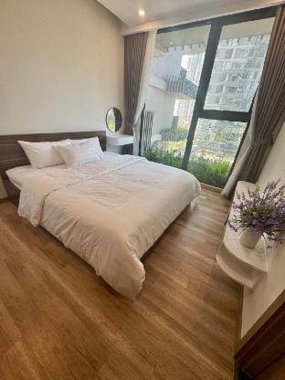Mai Kenny Homestay-Swanlake view/2Br/Bathtub/0505a Apartment in Laos