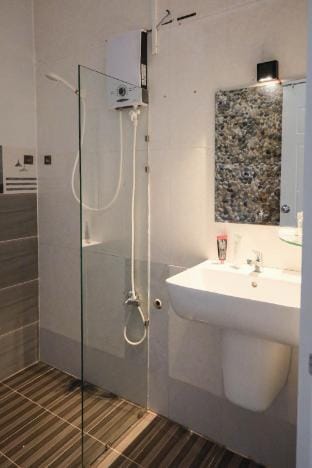 3BR Group Stay - Quiet Near D1 Apartment in Ho Chi Minh City