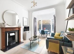 Covent Garden, 3 Bedroom Apt Vacation rental in City of Westminster