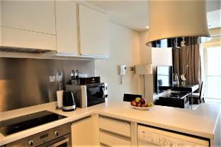 Downtown Premium Studio With Burj Khalifa View Vacation rental in Dubai