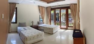 Balinese style 4 bedroom Vacation rental in Indonesia