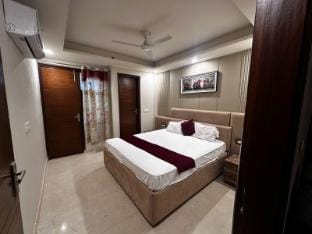 Sapphire suits Vacation rental in New Delhi
