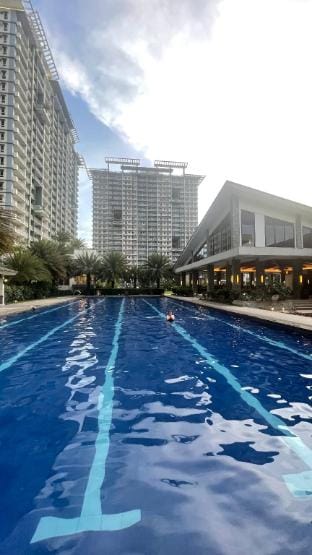 Verdon Parc Luxury Condo 1 Bedroom Apartment in Davao City