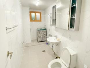 A 바다와 가깝고 산이 보이는 넓은 모퉁이 펜션 Vacation rental in South Korea