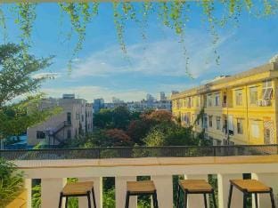 PINA * Yellow room with KING bed Vacation rental in Da Nang