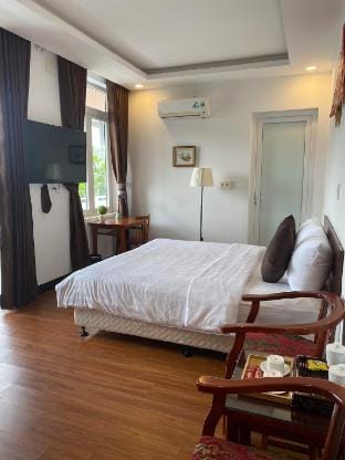 Êm Villa 8 Bedrooms Villa in Laos