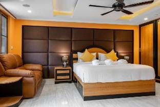 Luxury Pool Villa T1 near Walking Street/5BR/BBQ Vacation rental in Pattaya City
