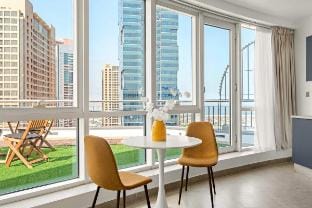 Silkhaus Large Studio | Madison Res. | High Floor Vacation rental in Dubai