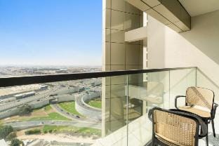 Silkhaus Premium 1BDR | Aykon City | By Safa Park Vacation rental in Dubai